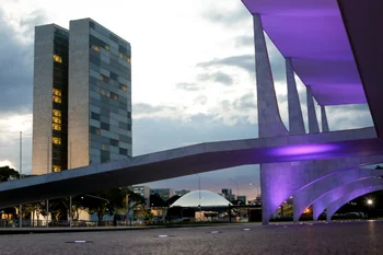 Fachada do Congresso Nacional e Palacio do Planalto deputados e senadores e presidente Brasil Brasilia - Metropoles